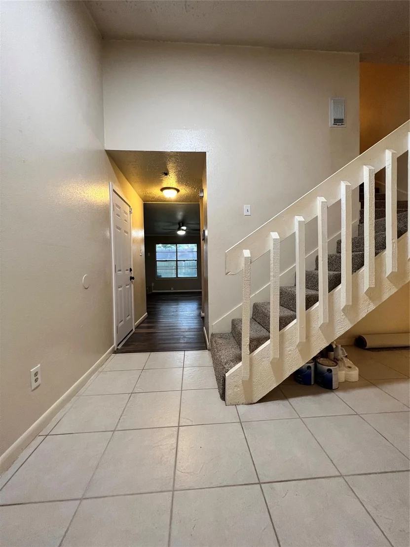 Photo of 2075 Delphi Lane