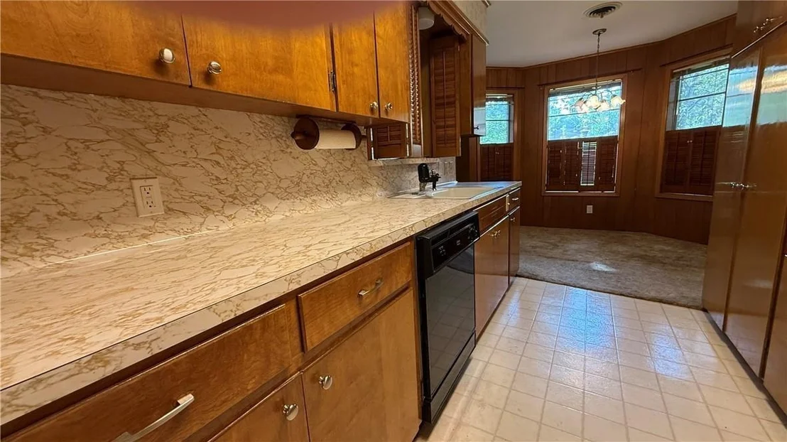 Photo of 203 Longfellow Lane