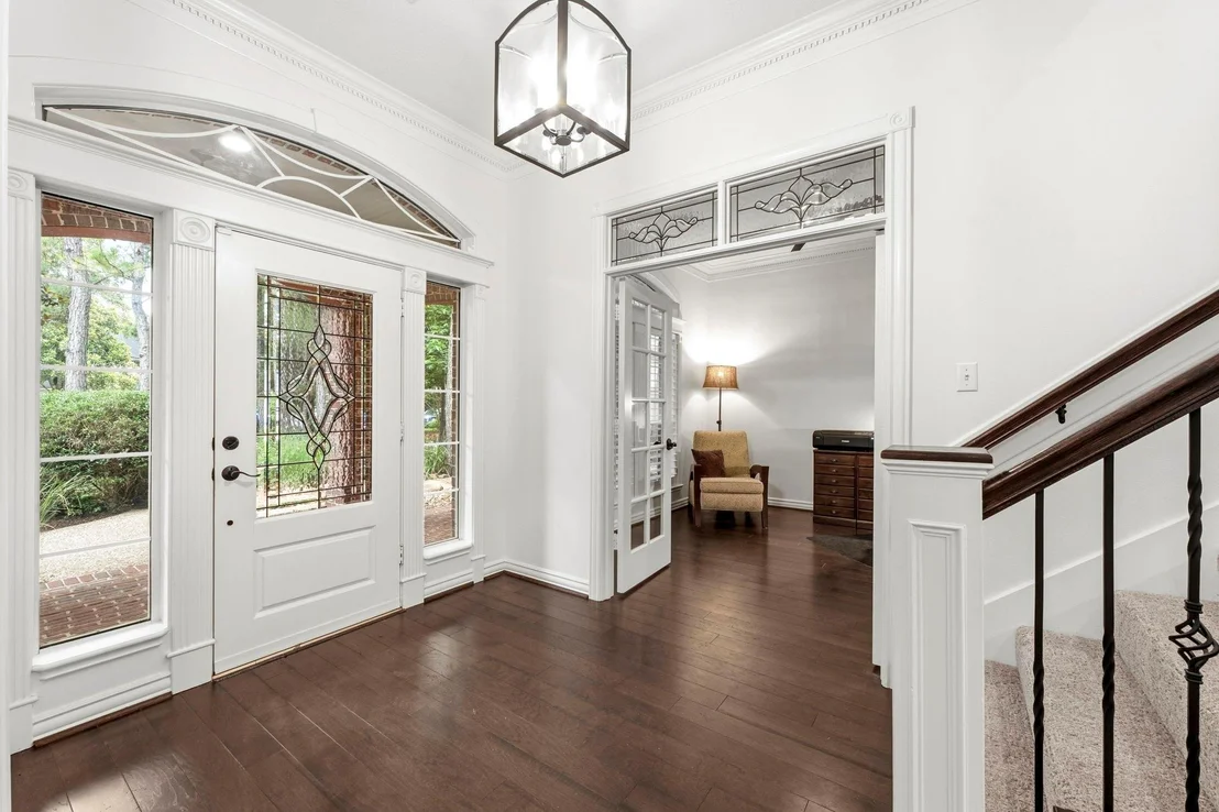 Photo of 130 E Fairbranch Circle