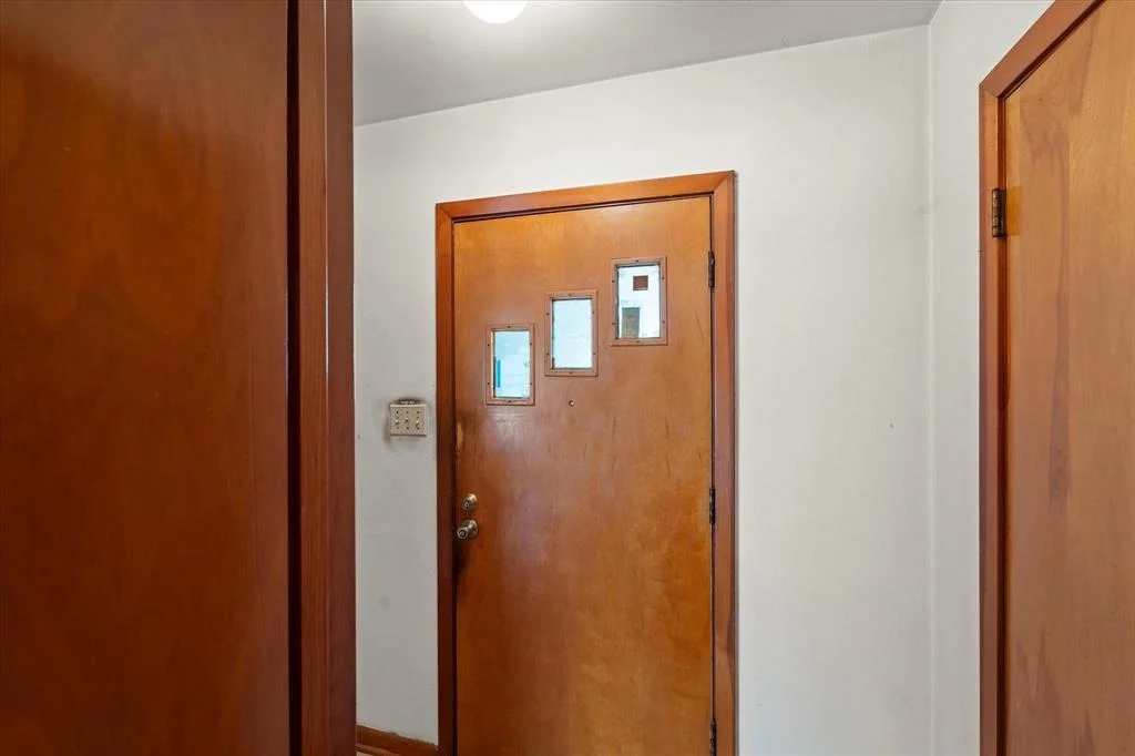 Photo of 2114 Lazybrook Drive