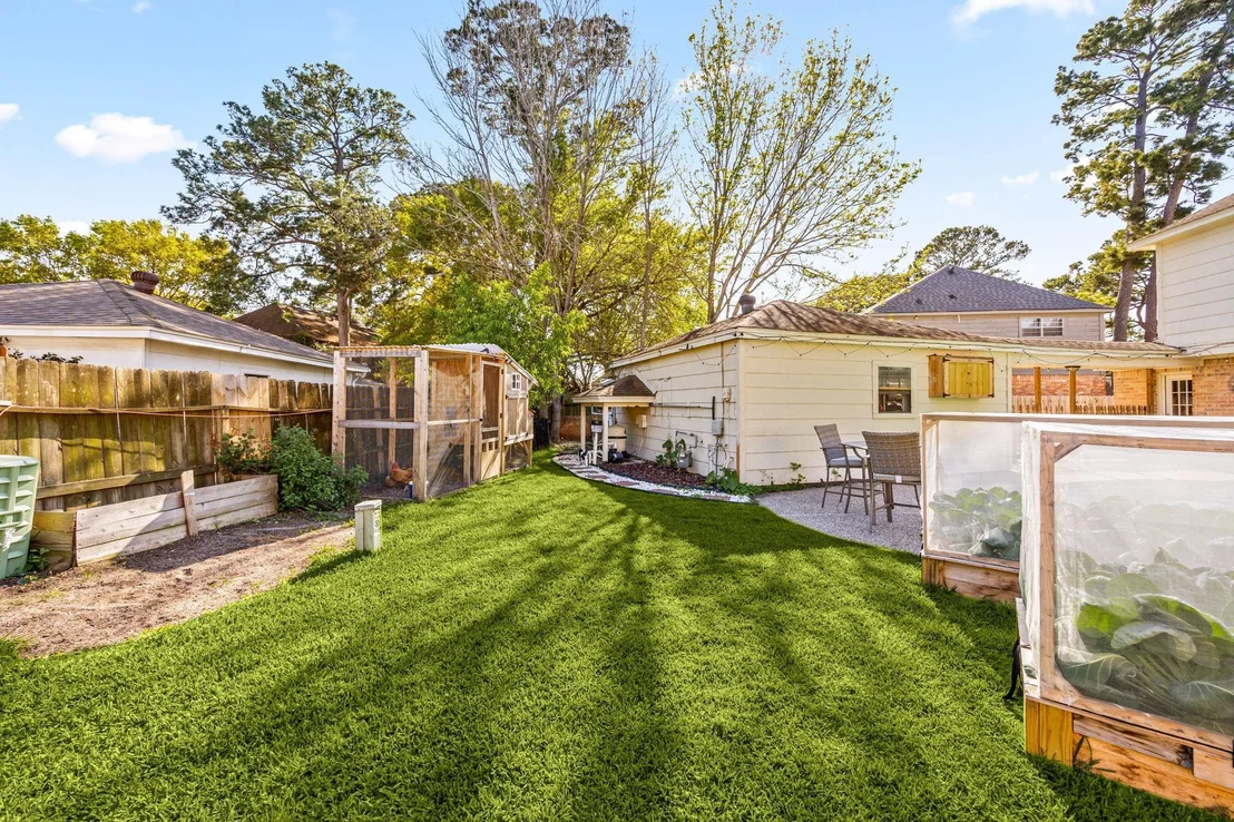 Photo of 6611 Sutter Park Lane