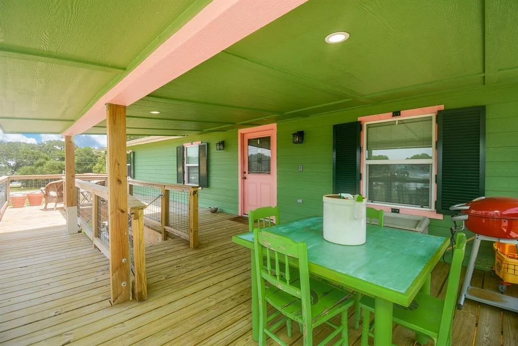 Photo of 2365 W Bayshore Drive