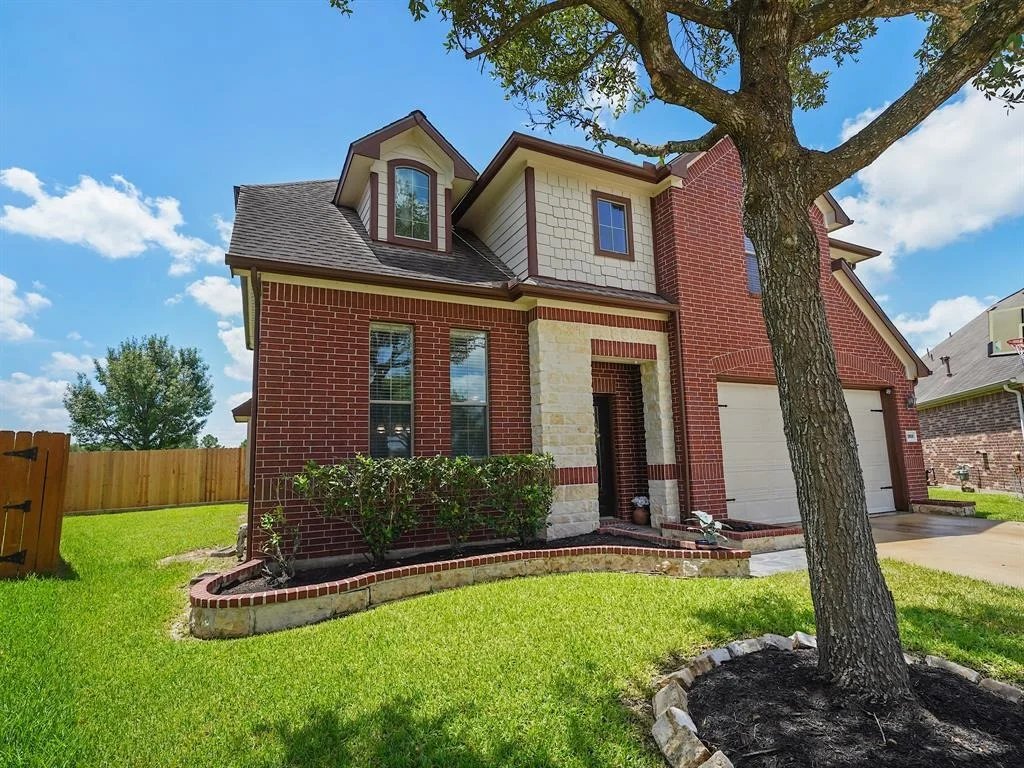 Photo of 25959 Ravenside Drive