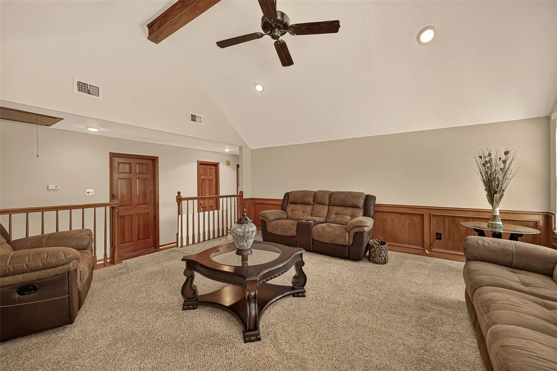 Photo of 18331 Longcliffe Drive