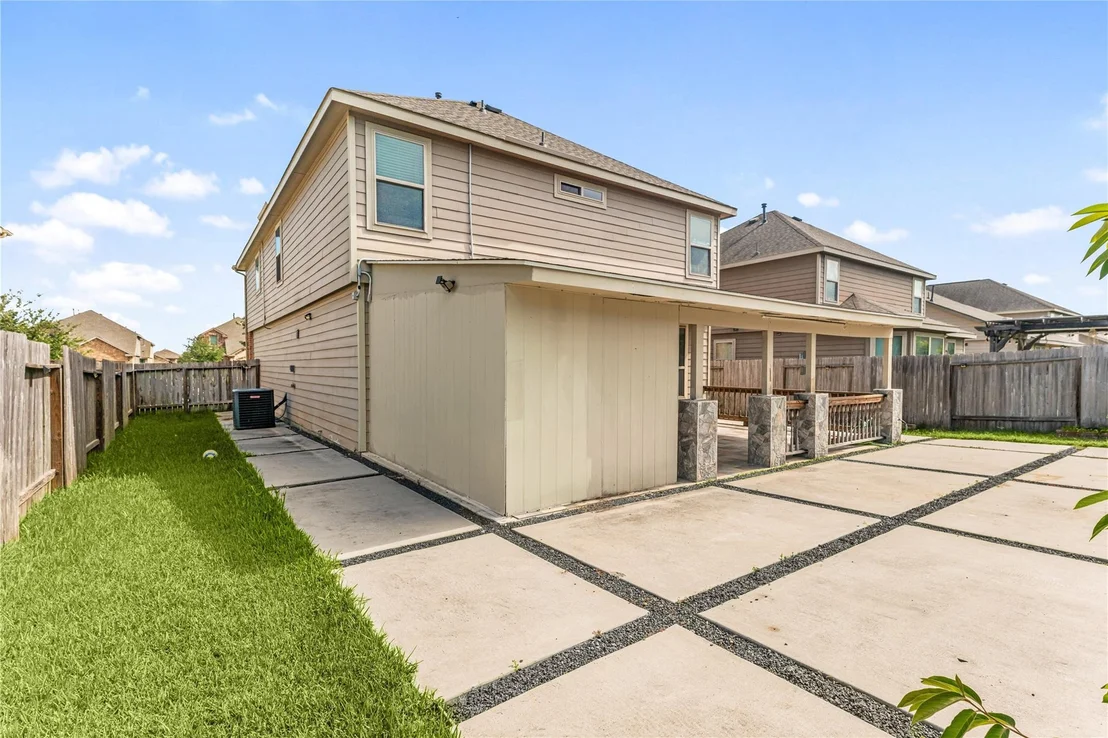 Photo of 17135 Devon Dogwood Trail