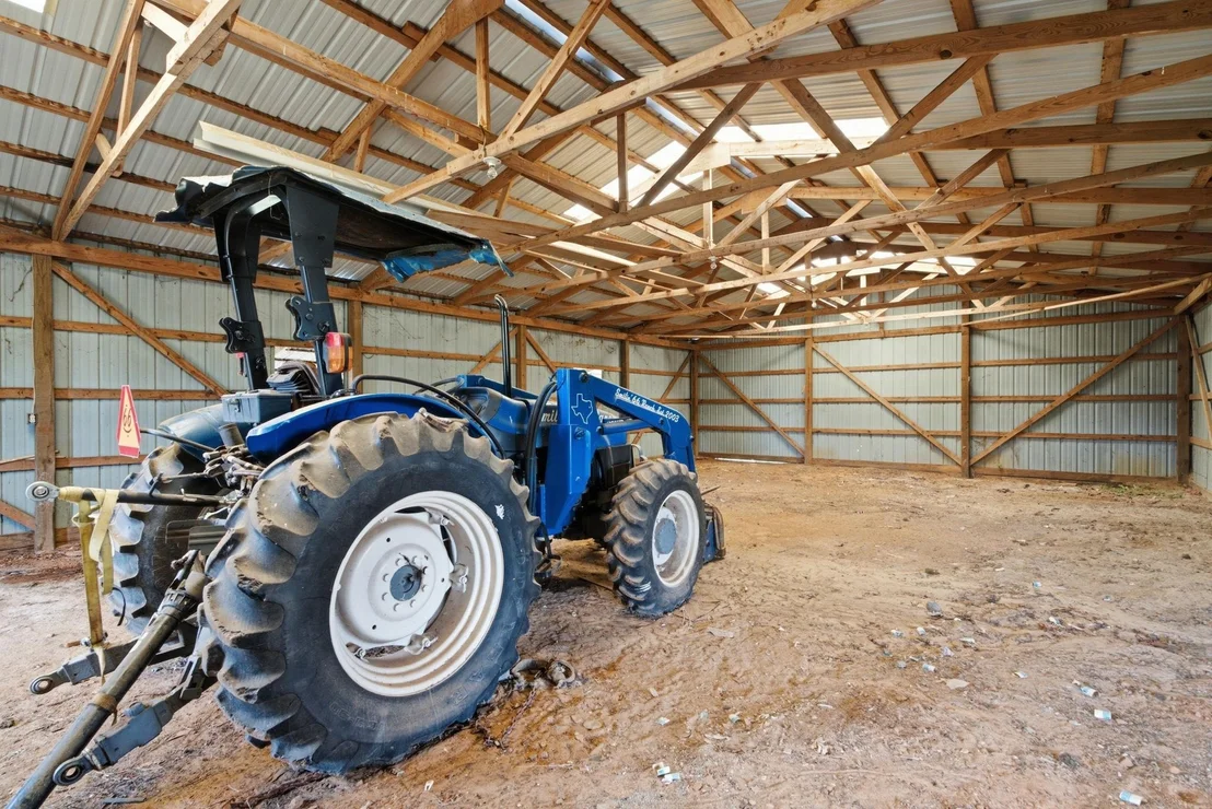 Photo of 931 Private Road 5140