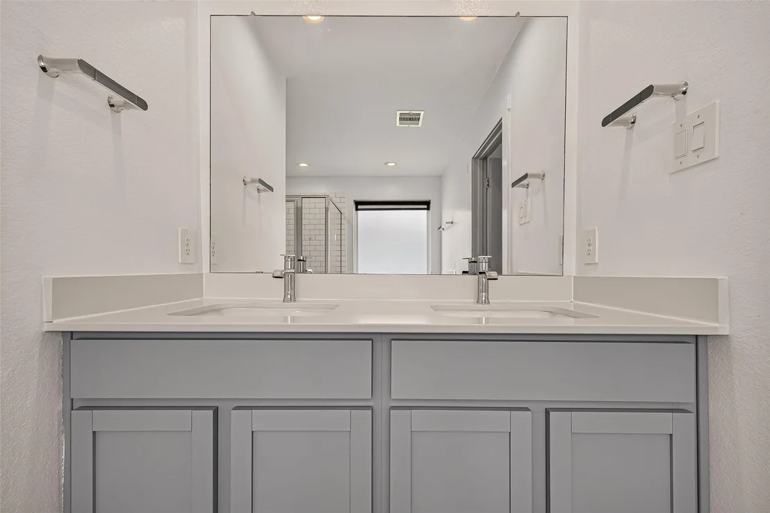 Photo of 1710 Mountain Echo Drive