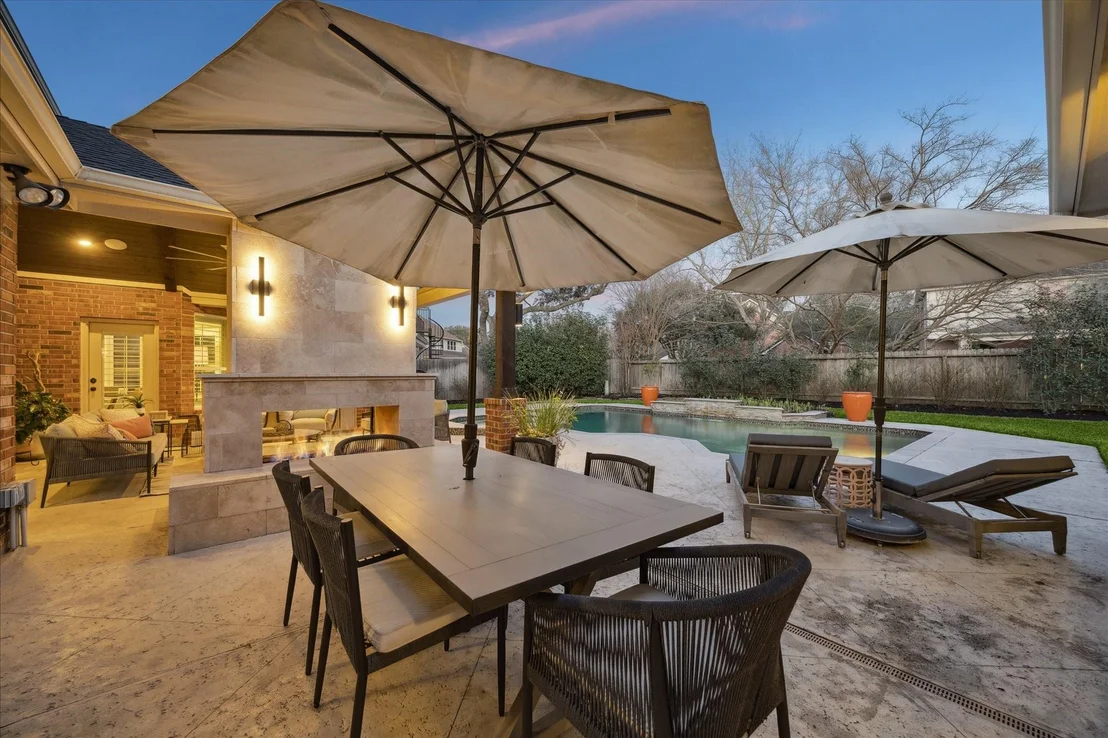 Photo of 2811 Autumn Lake Drive