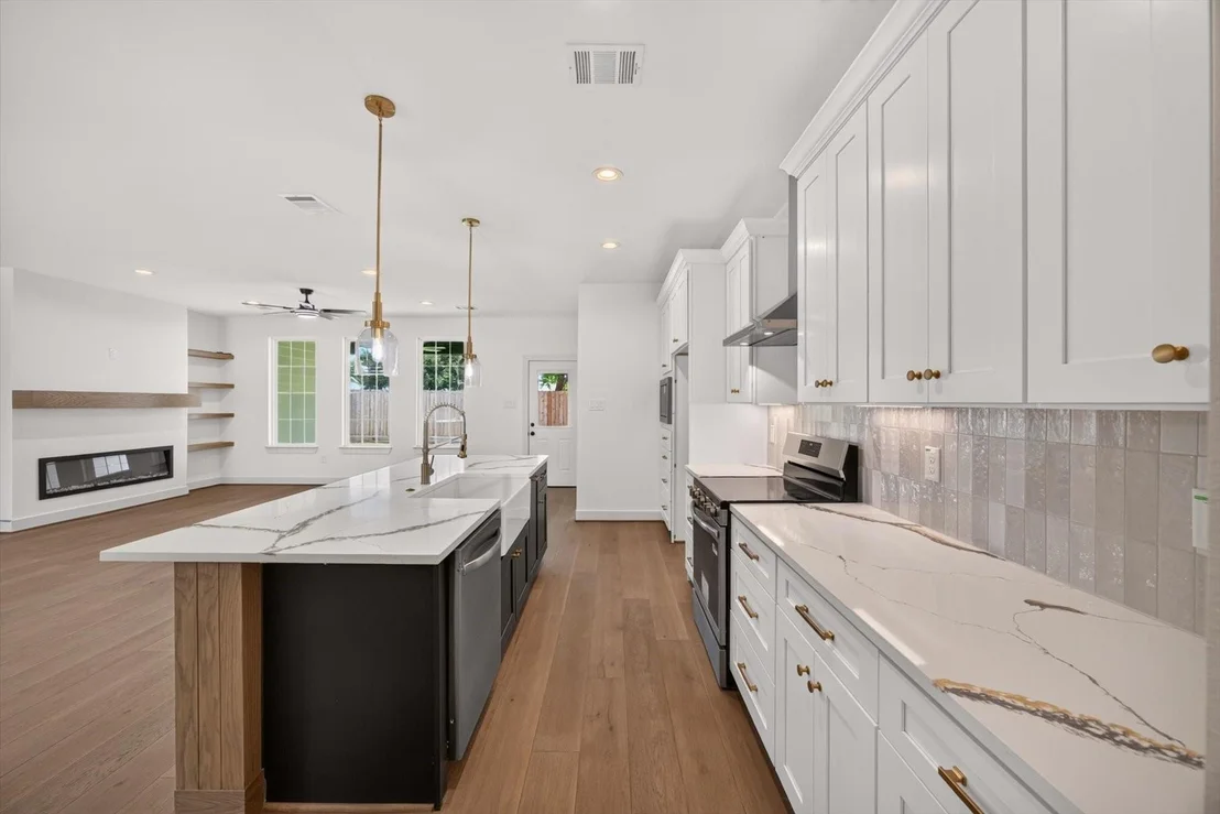 Photo of 6523 Vanlynn Lane