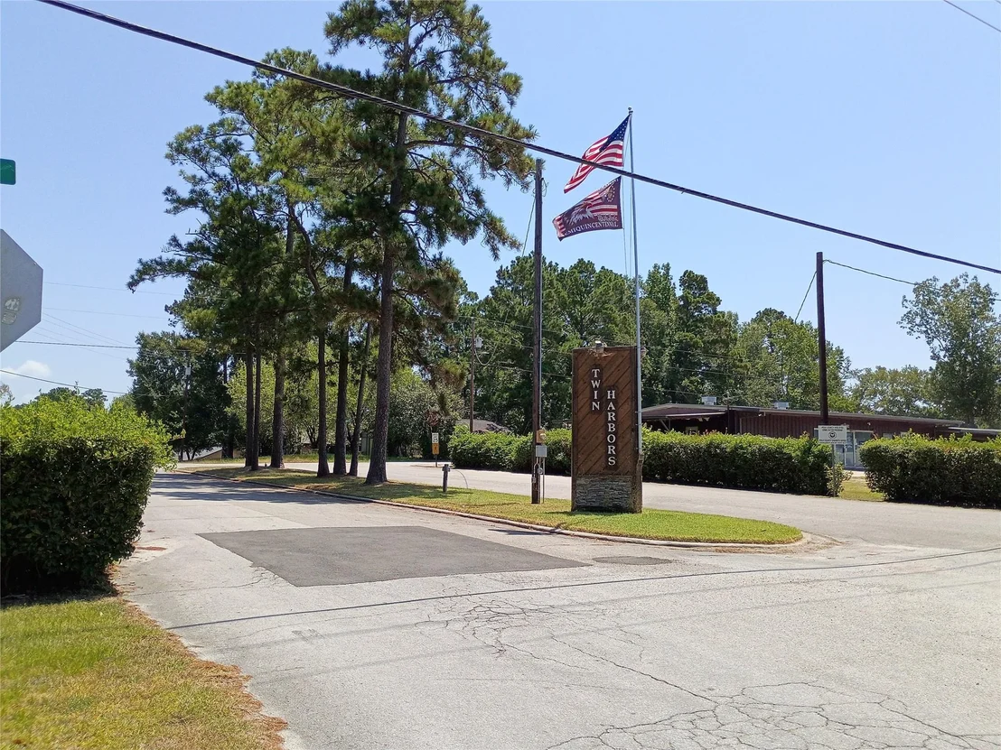 Photo of 110 Pine Point Circle