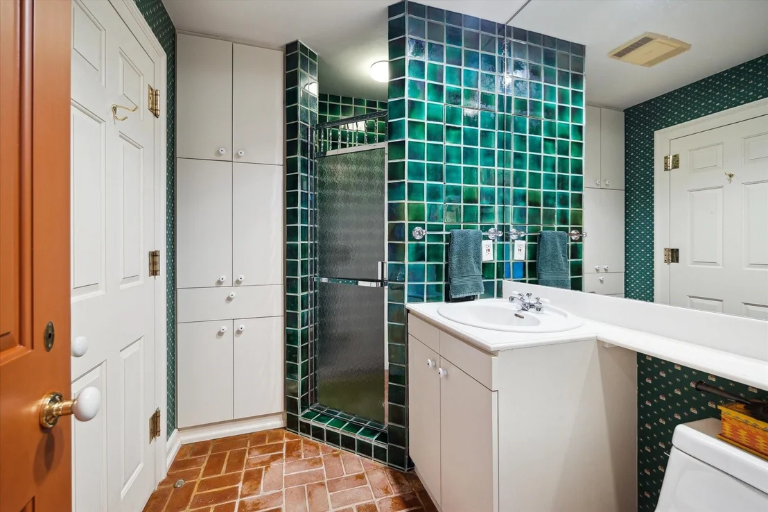 Photo of 3971 Inverness Drive