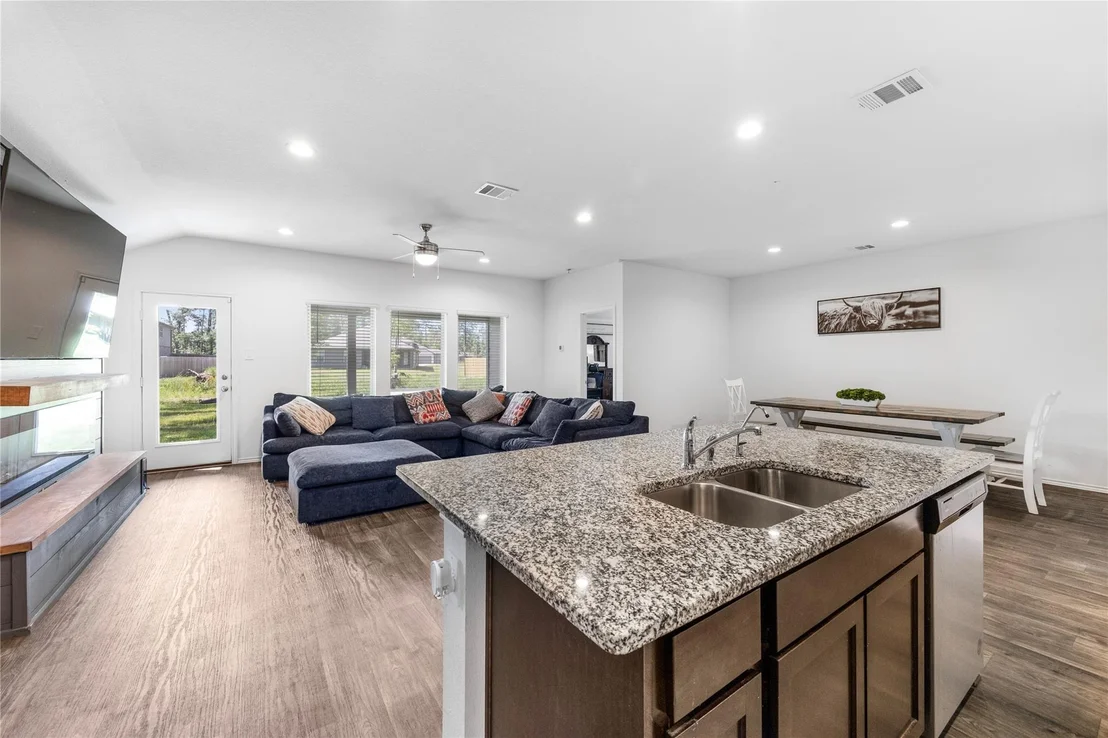 Photo of 2906 Roman Forest Boulevard