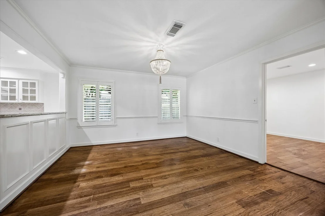 Photo of 8443 Westview Drive