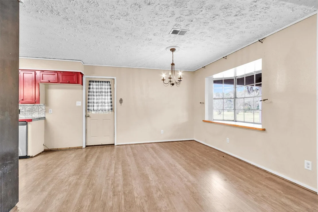 Photo of 13585 Walker Road