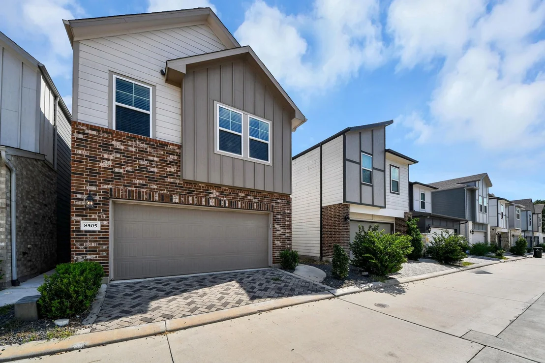 Photo of 8505 Rising Stream Drive