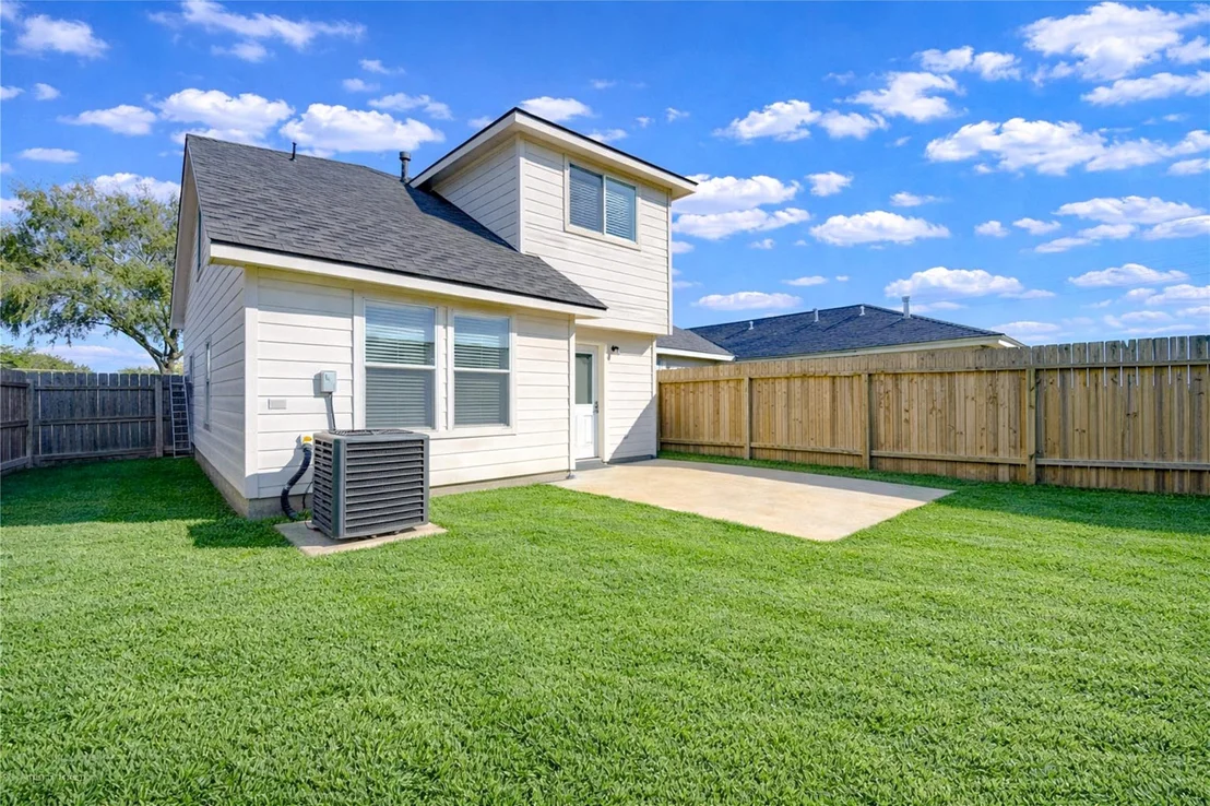 Photo of 10202 Middleglen Lane