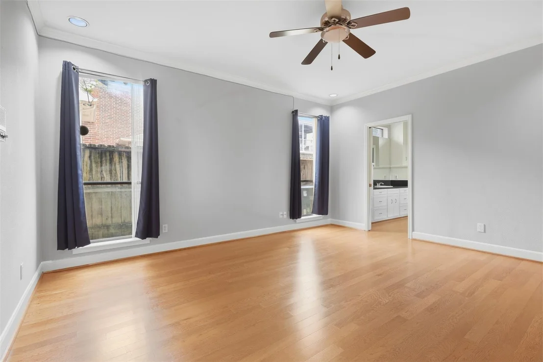 Photo of 12059 S Circle Drive