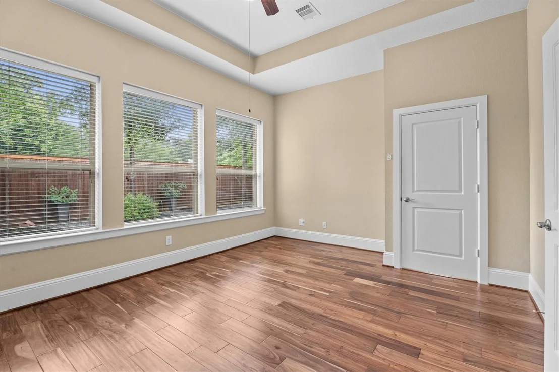 Photo of 8603 Crescent Valley Lane