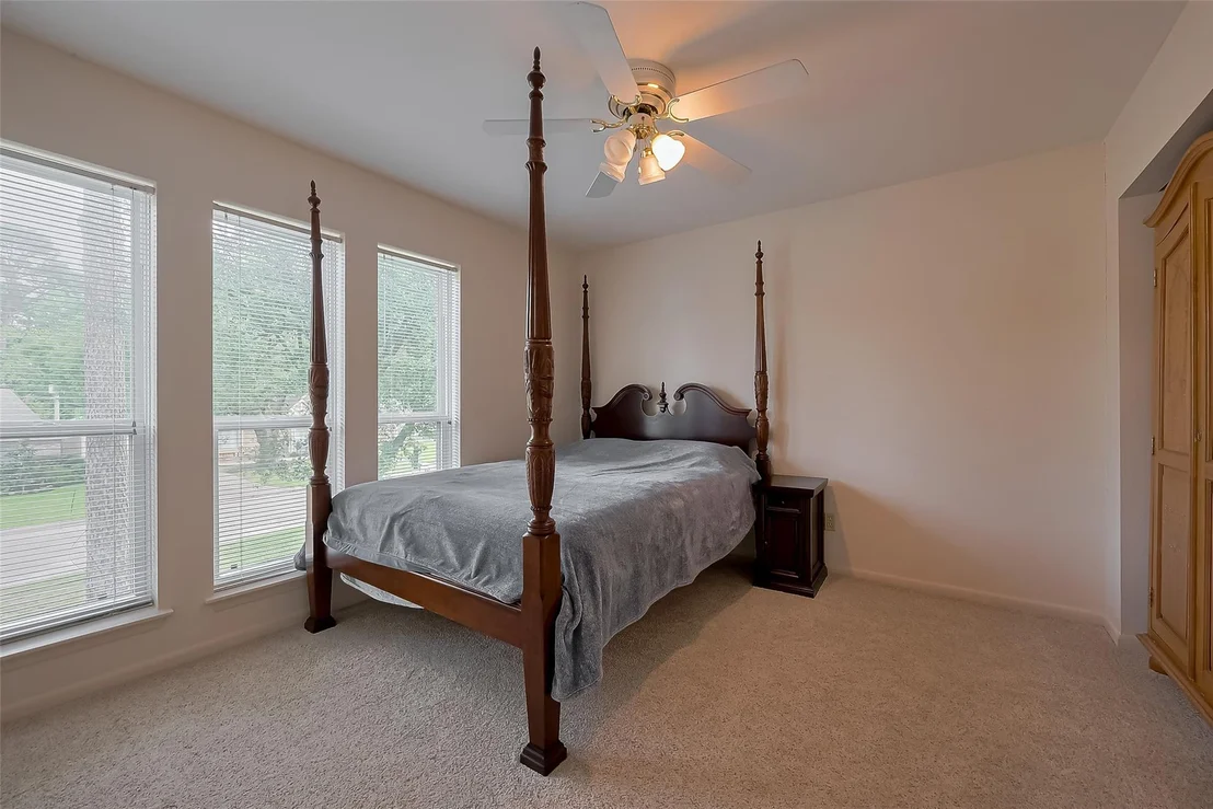 Photo of 14626 Ravenhurst Lane