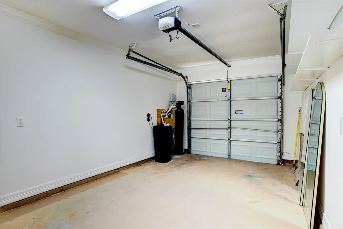 Photo of 3327 River Bend Drive