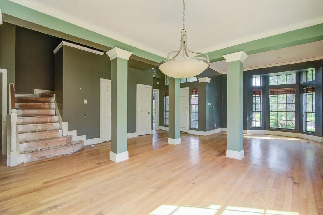 Photo of 919 Heathgate Drive