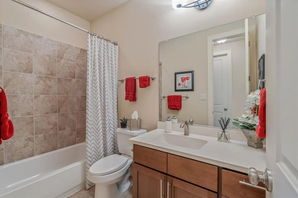 Photo of 66 Lake Voyageur Drive