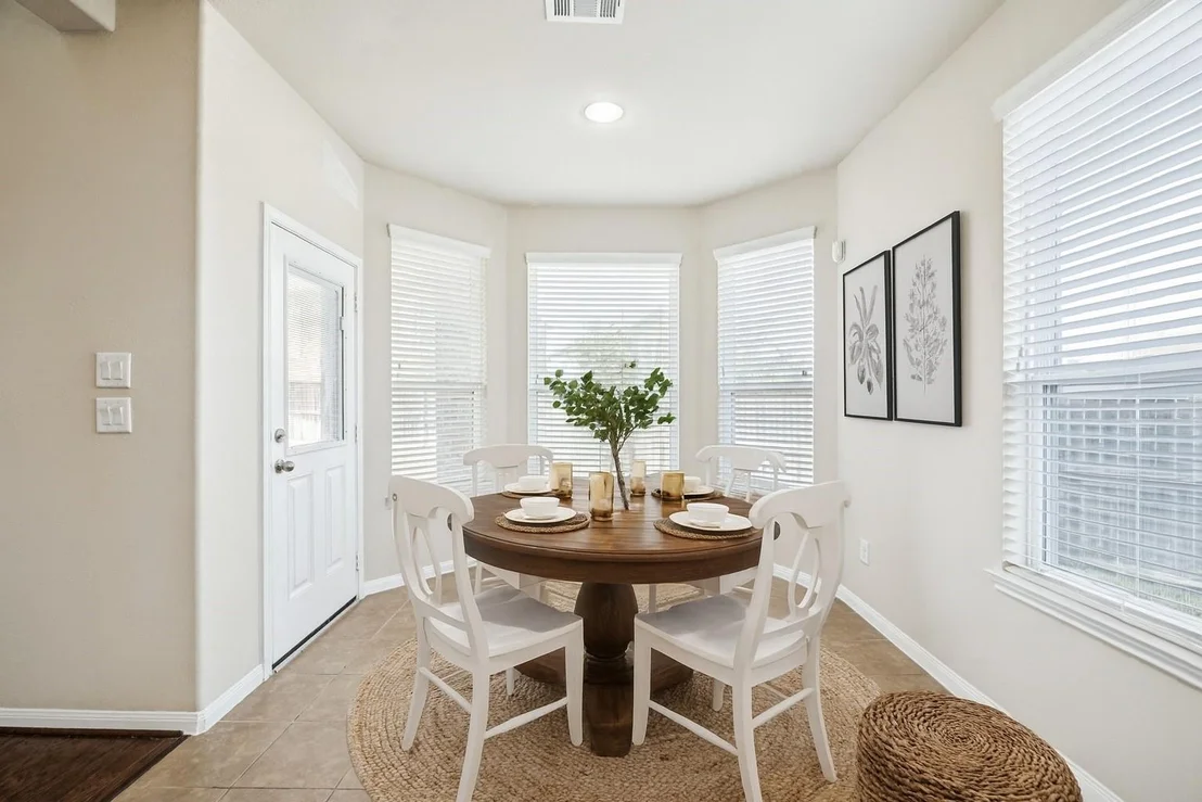 Photo of 7314 Laguna Lake Drive