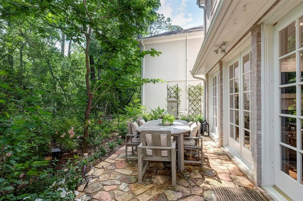 Photo of 30 Hudson Circle