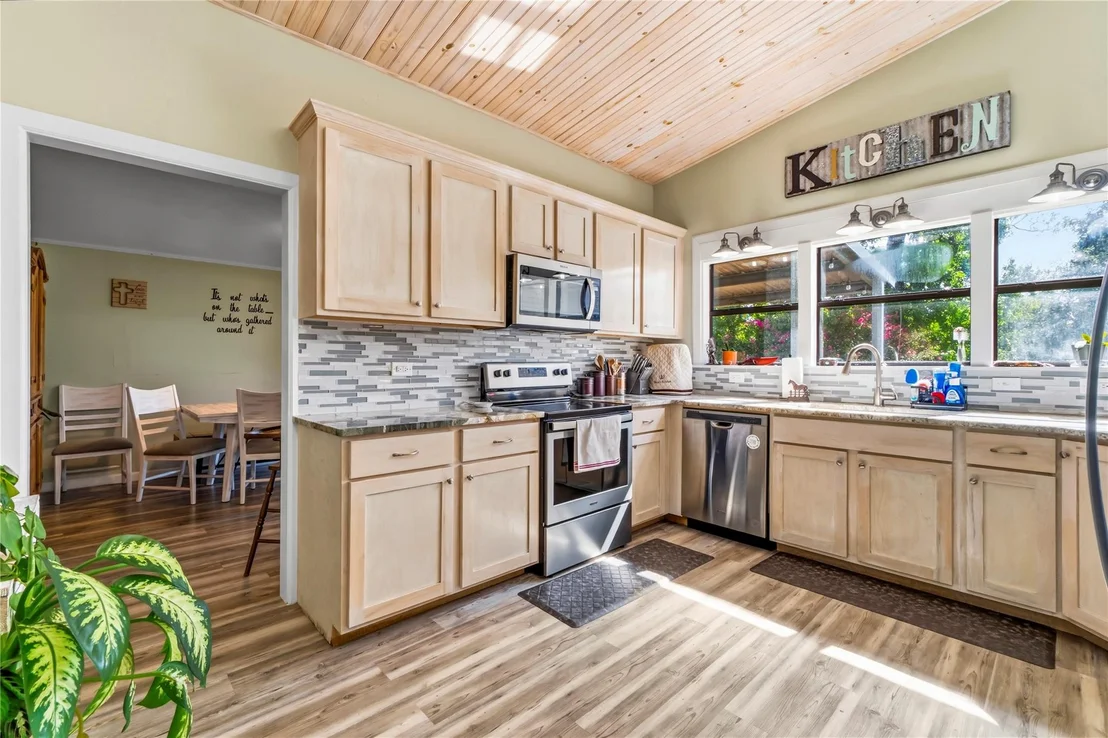 Photo of 146 Creekside Drive