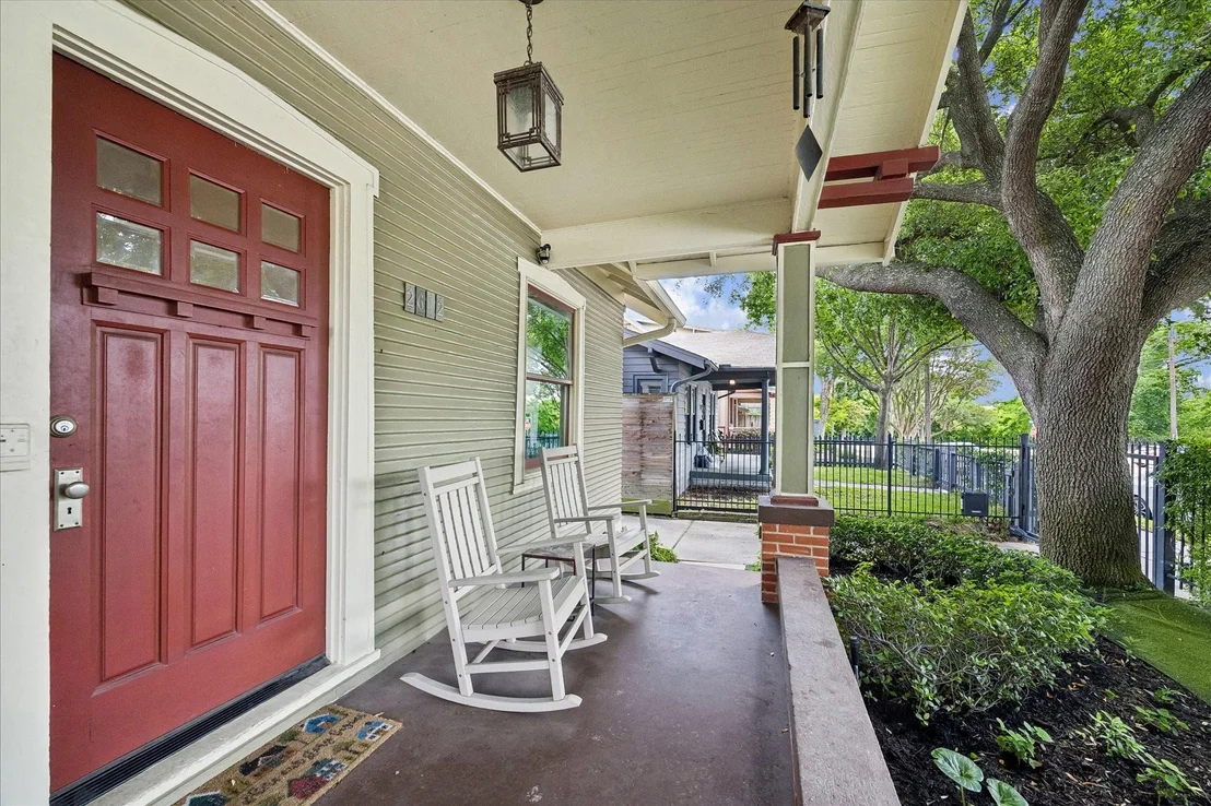 Photo of 2612 Morrison Street