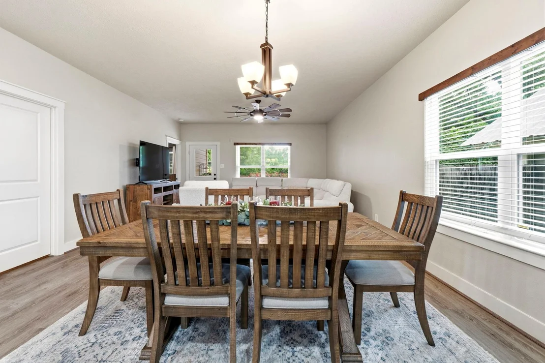 Photo of 418 Commanche Road