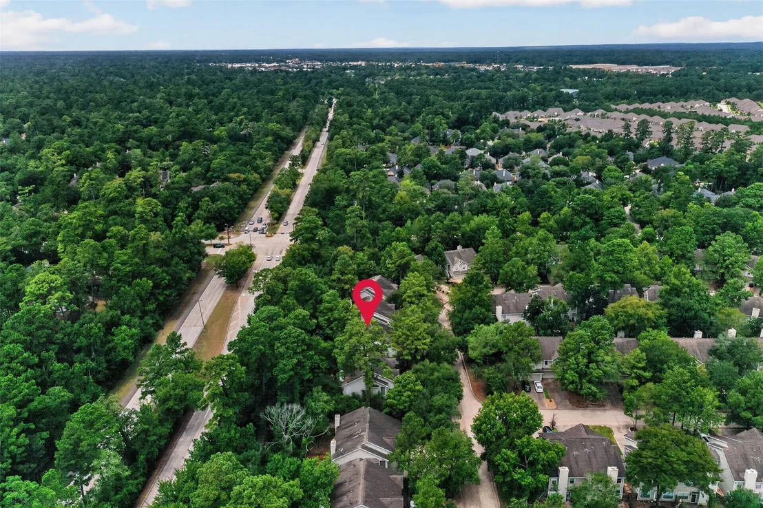 Photo of 130 S Walden Elms Circle