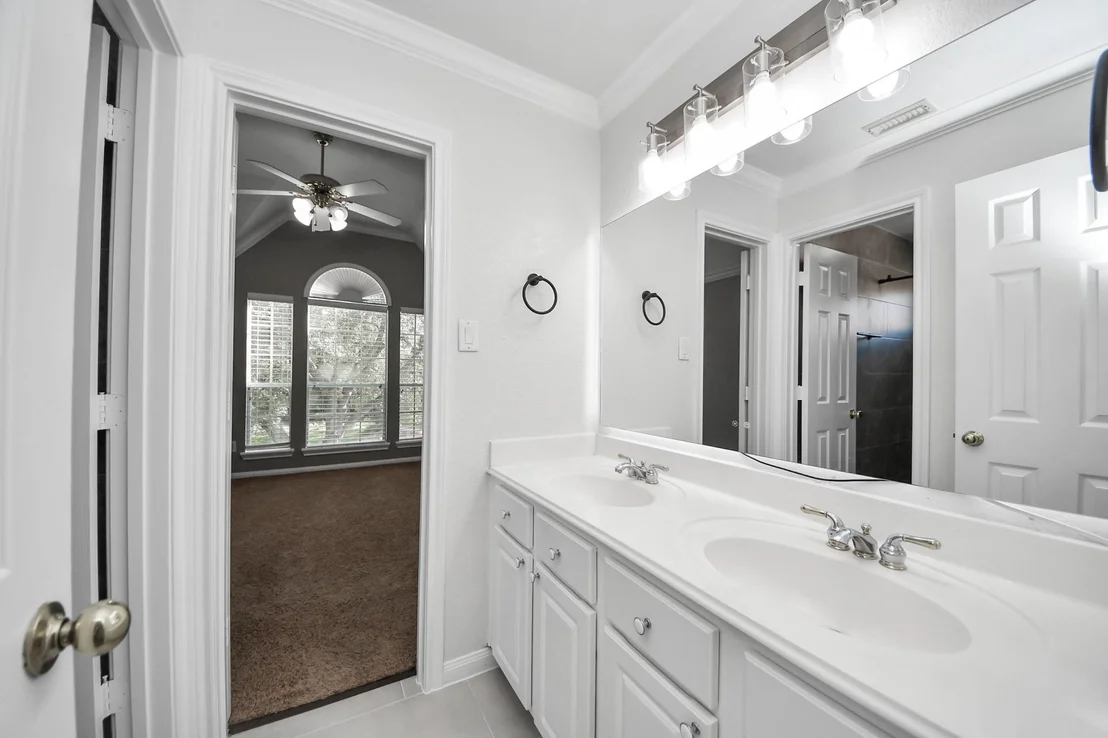 Photo of 20111 Biscayne Hill Court