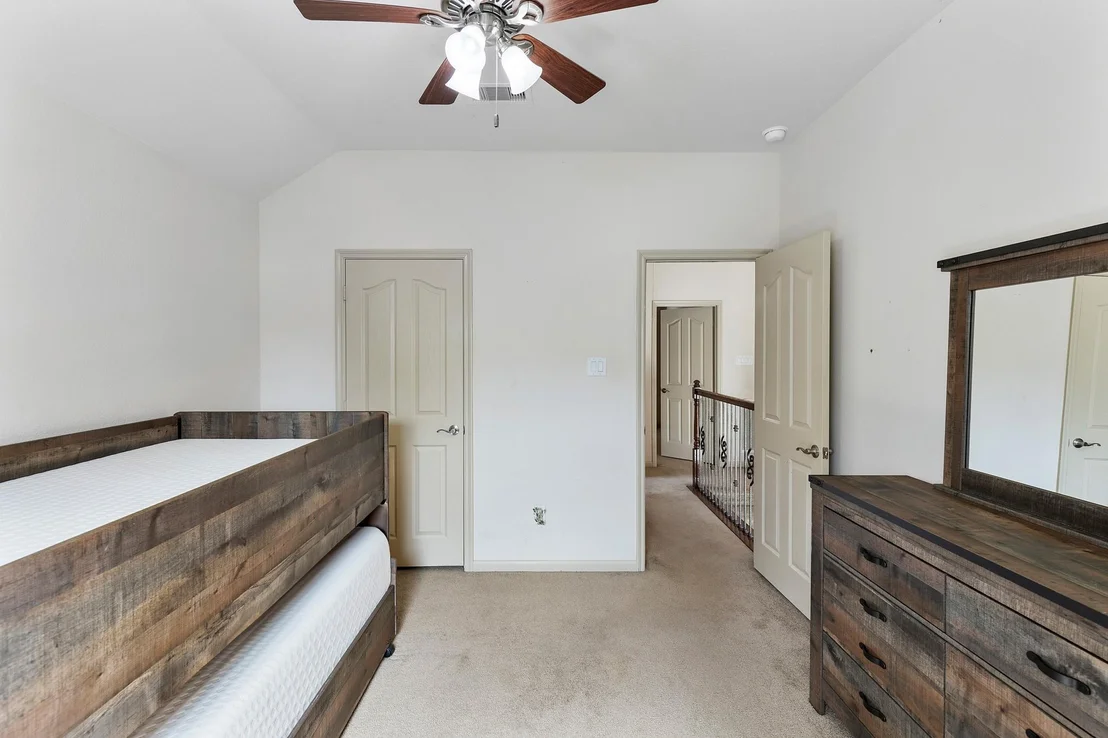Photo of 1003 Commons Waterway Drive