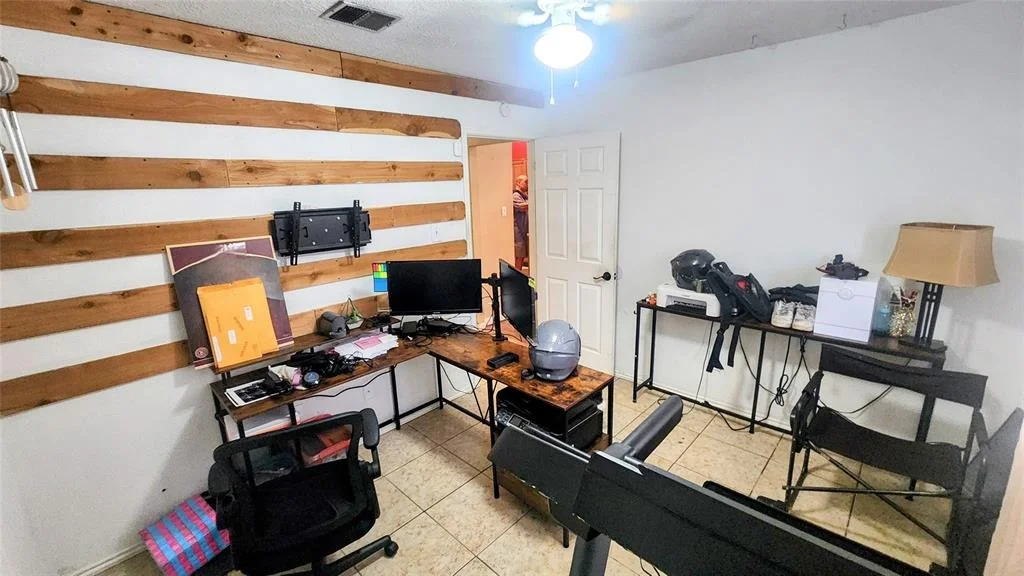 Photo of 910 Wildwood Drive