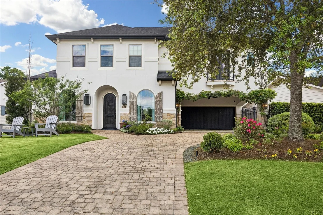 Photo of 6151 Chevy Chase Drive
