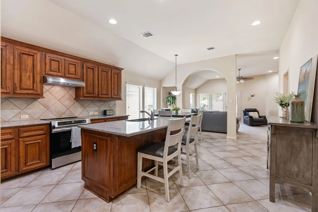 Photo of 2606 Silverton Bend