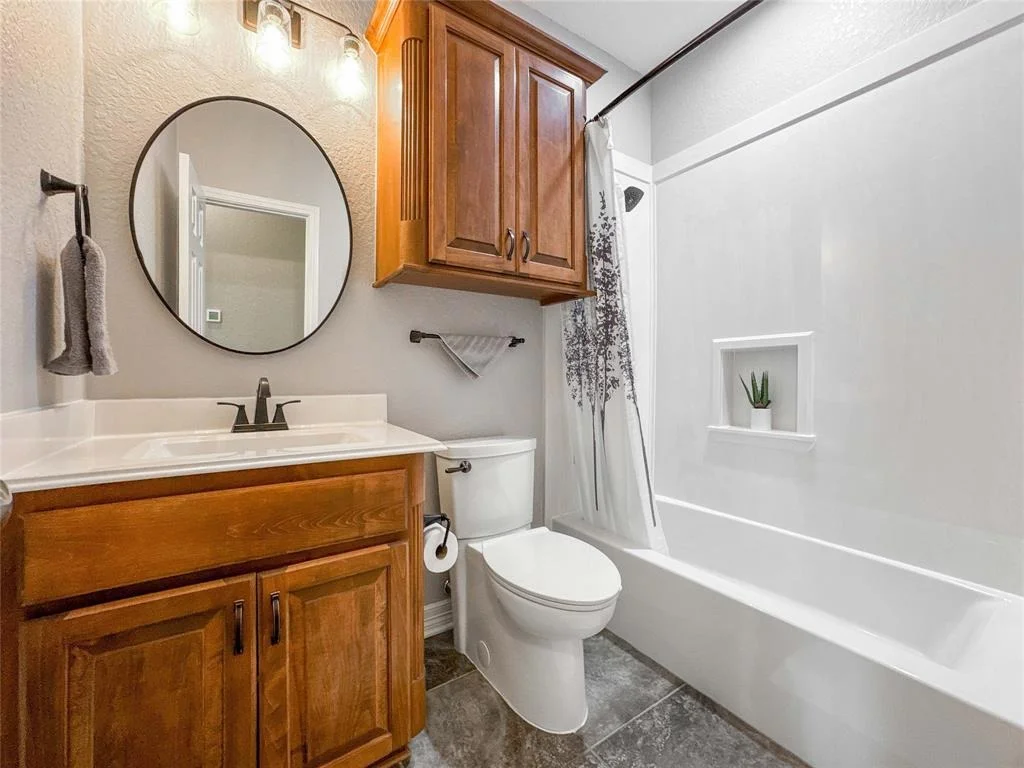 Photo of 15229 Cedar Street