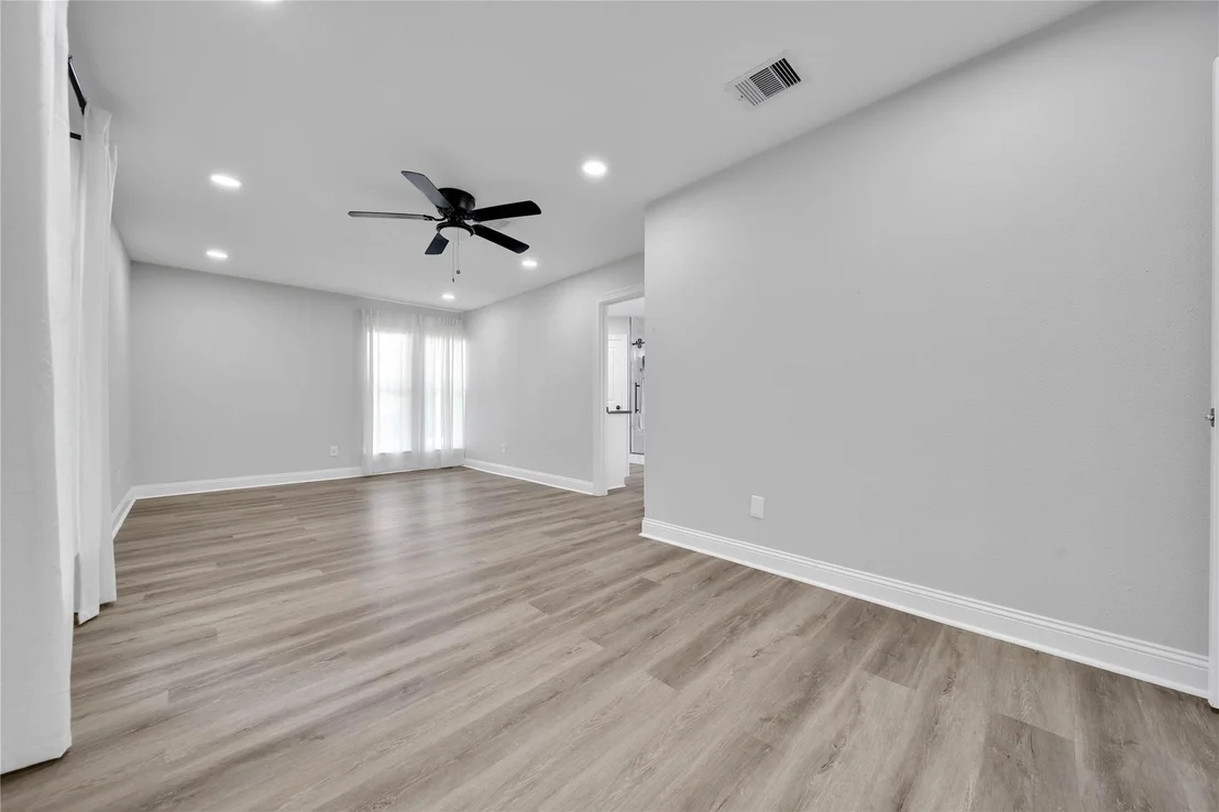 Photo of 4014 Alshire Drive