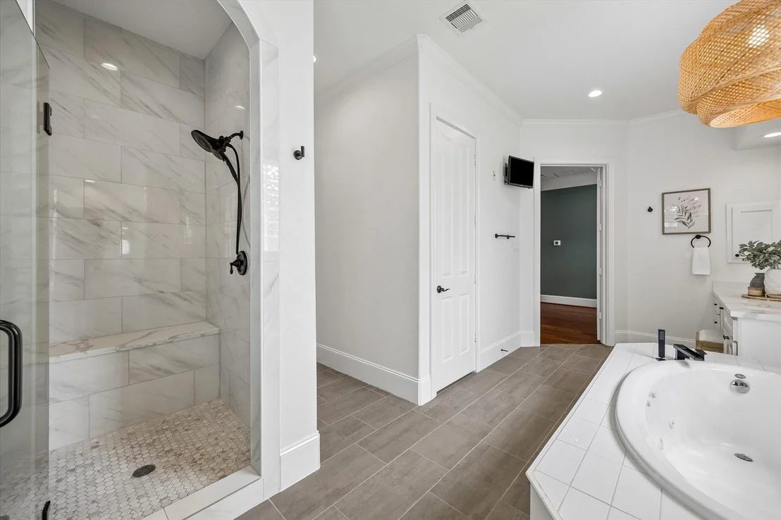 Photo of 1235 Thornton Road