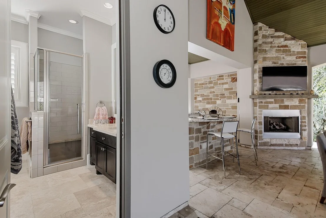 Photo of 46 Pine Brook Court