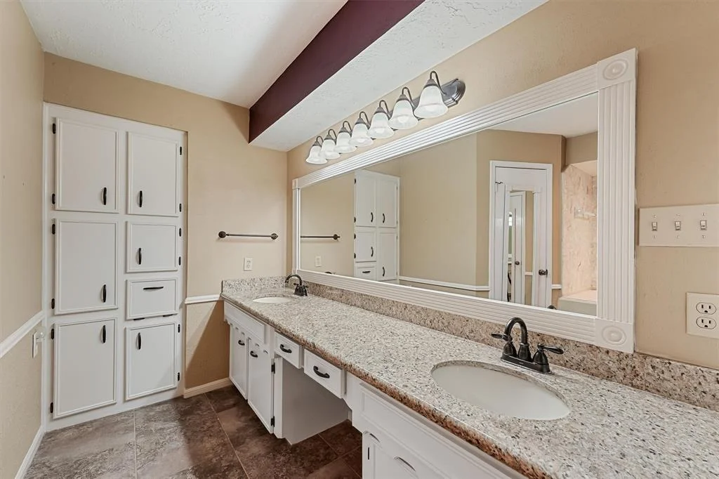 Photo of 8003 Hurst Forest Drive