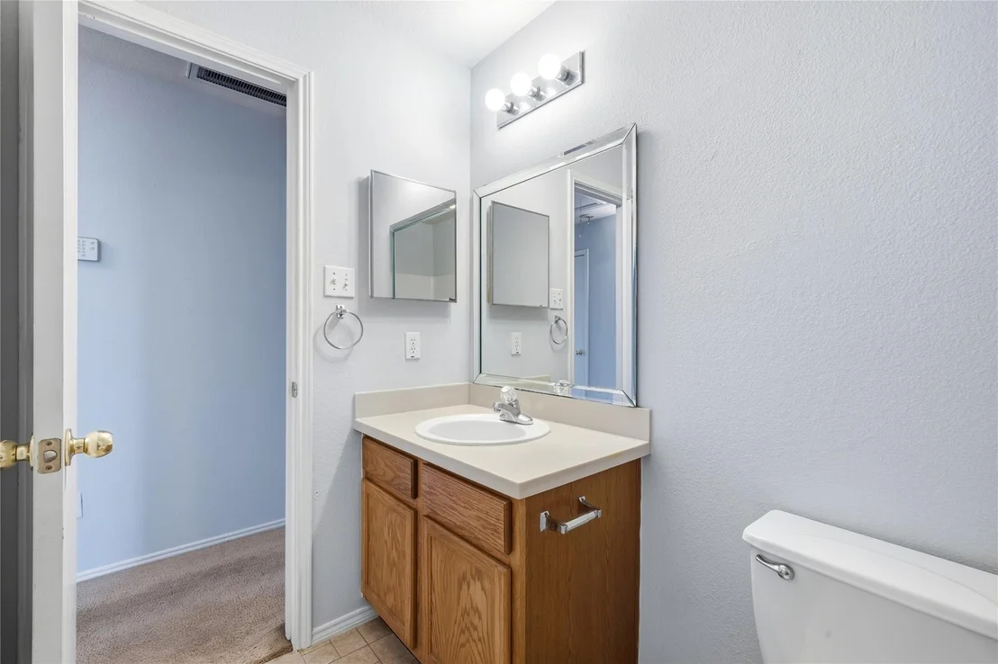 Photo of 606 Kiley Drive