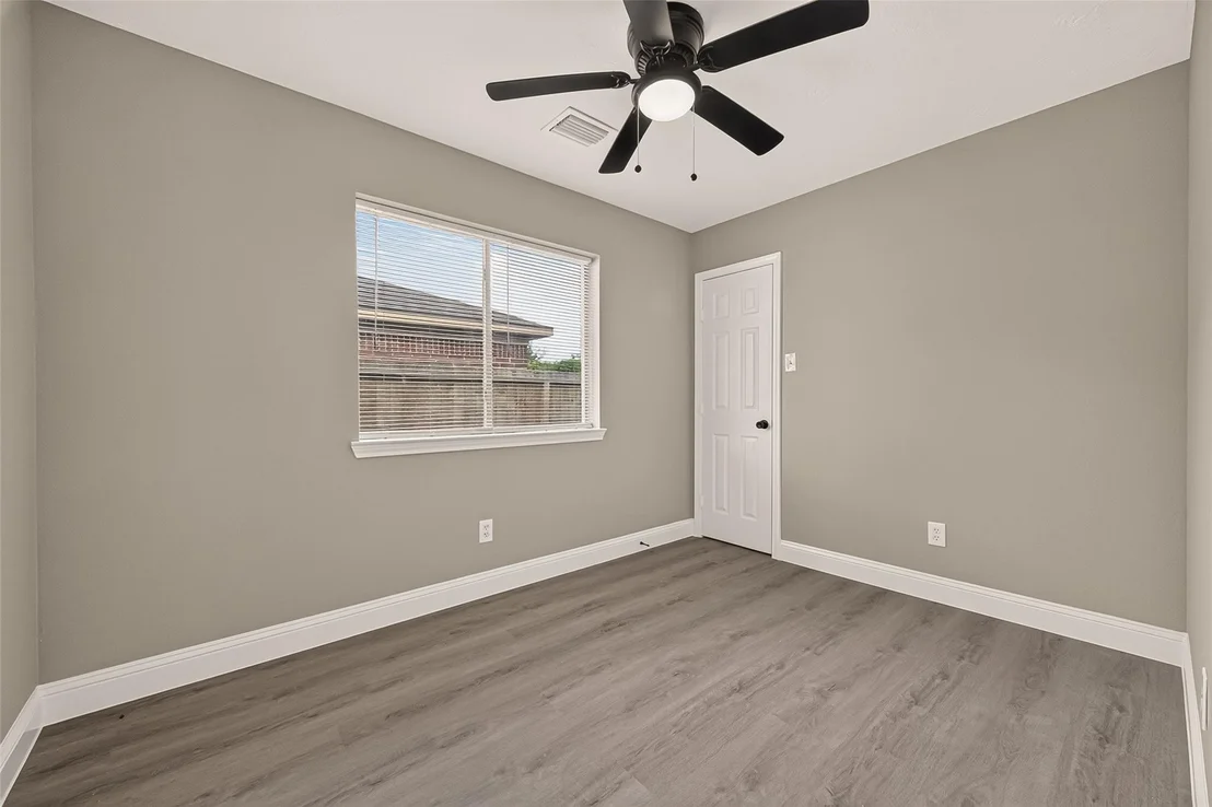 Photo of 4718 Fairgreen Lane