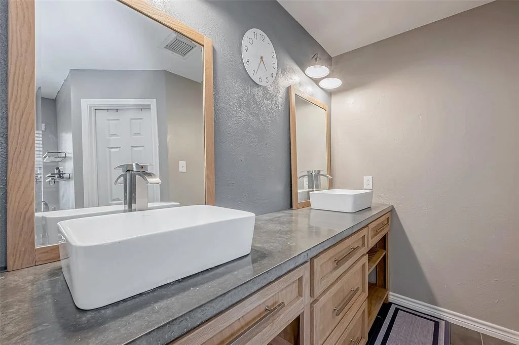 Photo of 2714 Silk Tree Lane