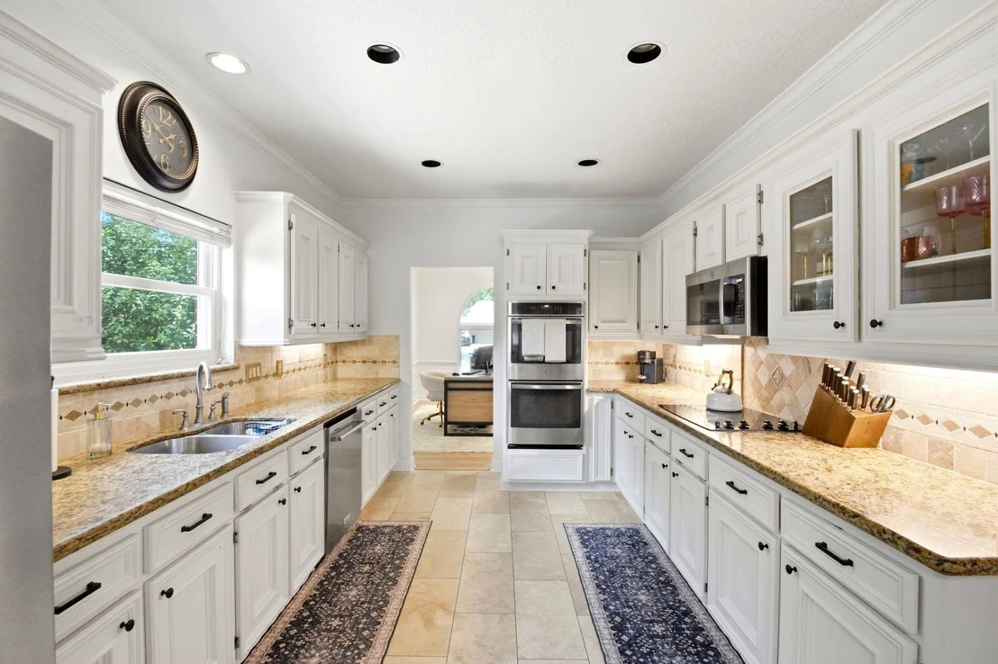 Photo of 1846 Raintree Circle