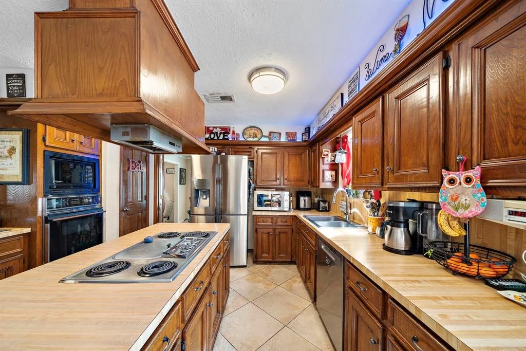 Photo of 22322 Bucktrout Lane