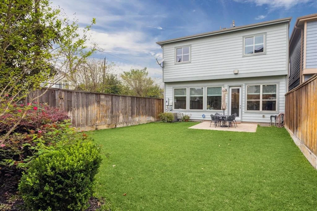 Photo of 8823 Narrow Leaf Street
