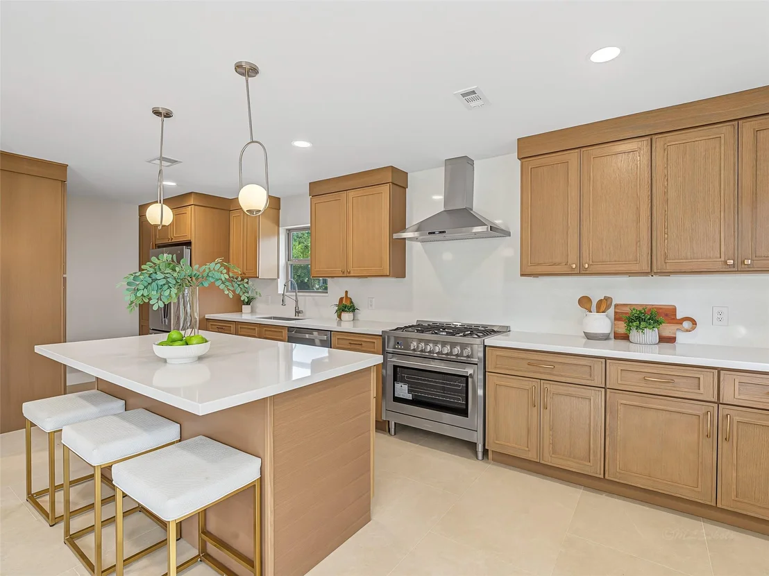 Photo of 2014 Elmgate Drive