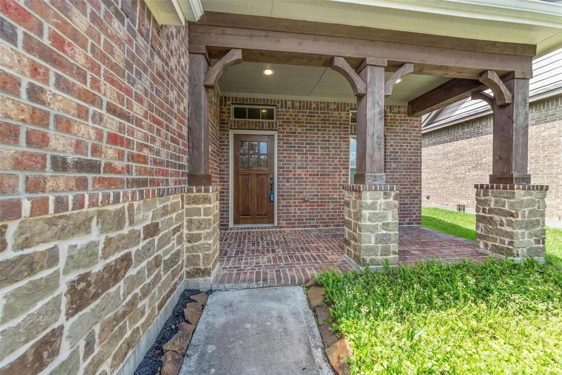 Photo of 15 Butternut Grove Place